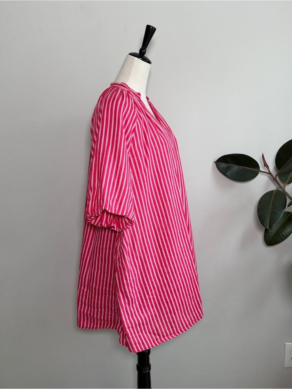 Magaschoni Red and White Striped V-Neck Puff Sleeve Mini Dress M - Picture 6 of 7